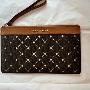 Michael Kors wristlet